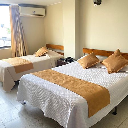 נייבה Hotel Khalifa מראה חיצוני תמונה