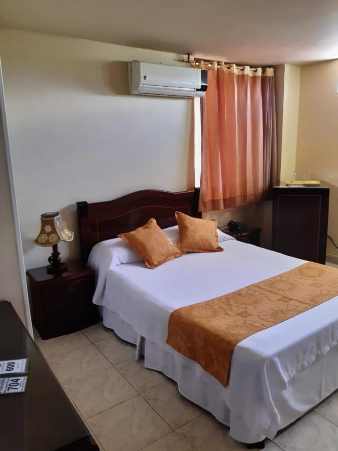 נייבה Hotel Khalifa מראה חיצוני תמונה